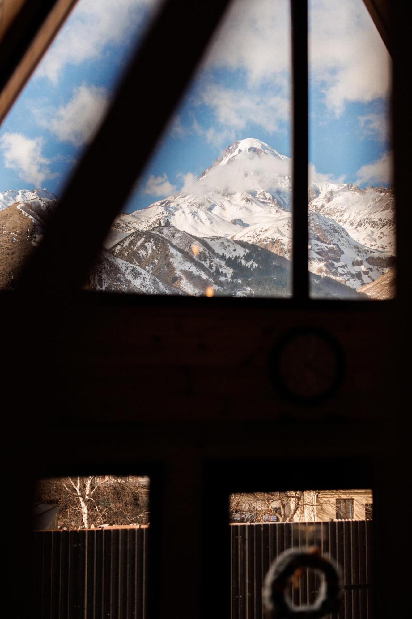 Вилла Via Kazbegi Экстерьер фото