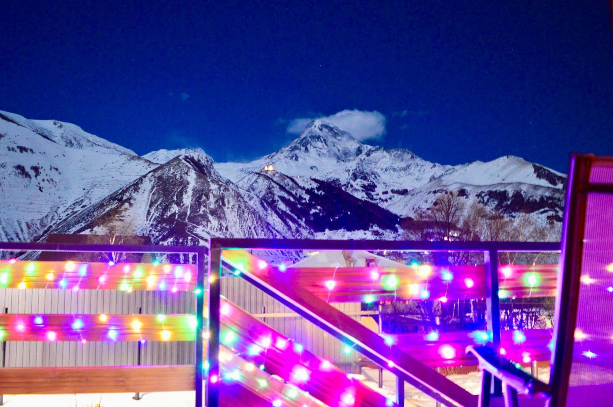 Вилла Via Kazbegi Экстерьер фото